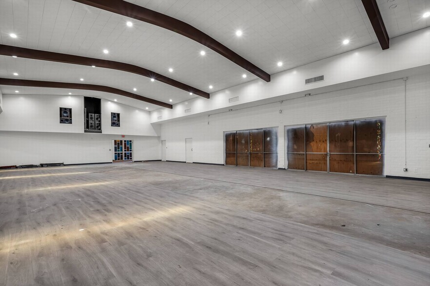 More Photos Of 7707 Florence Ave, Downey Religious Facility For Sale