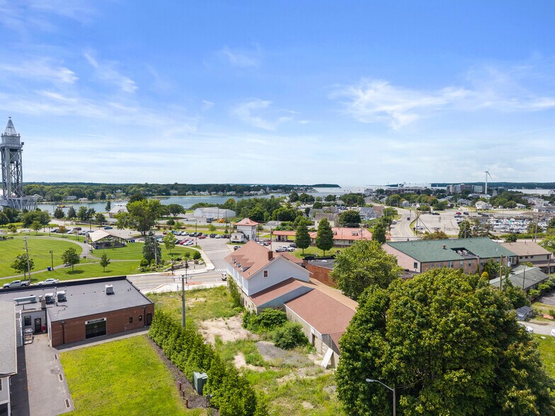 More Photos Of 61 Main St, Buzzards Bay Freestanding For Sale