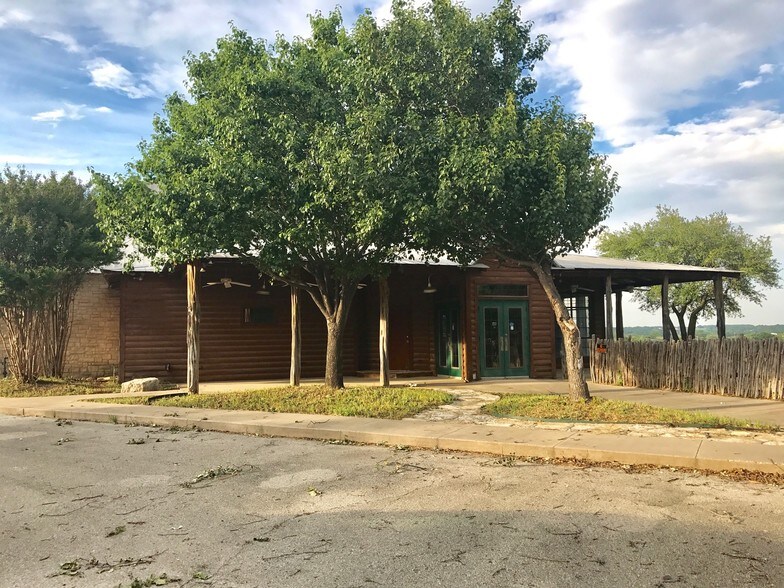 119 Paluxy Smt, Glen Rose, TX 76043 Restaurant For Sale