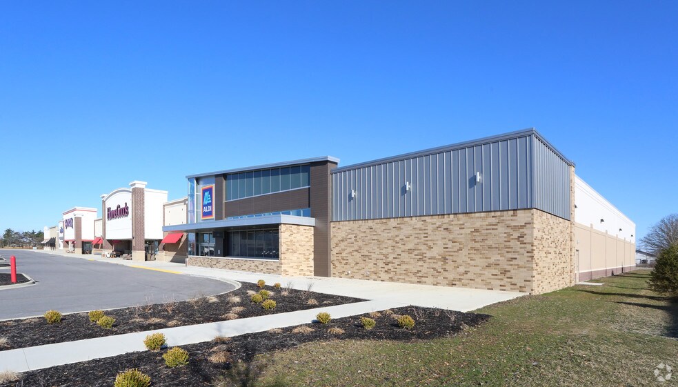 More Photos Of 7300 State Route 161 E, Plain City Unknown For Lease