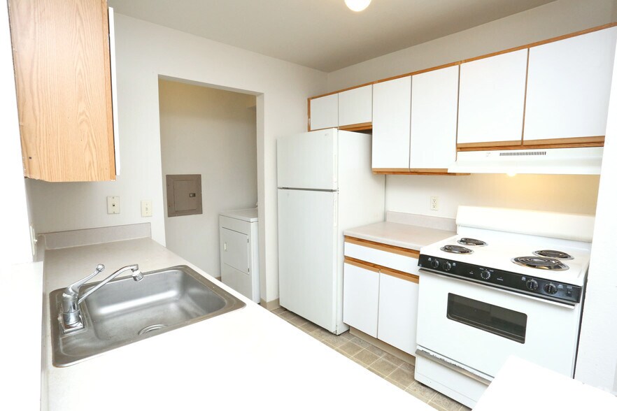 More Photos Of 6101-6103 Eagle Ridge Ln, Flint Apartments For Sale