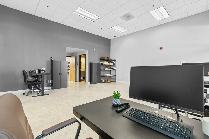 More Photos Of 861 Harold Pl, Chula Vista Research And Development For Sale