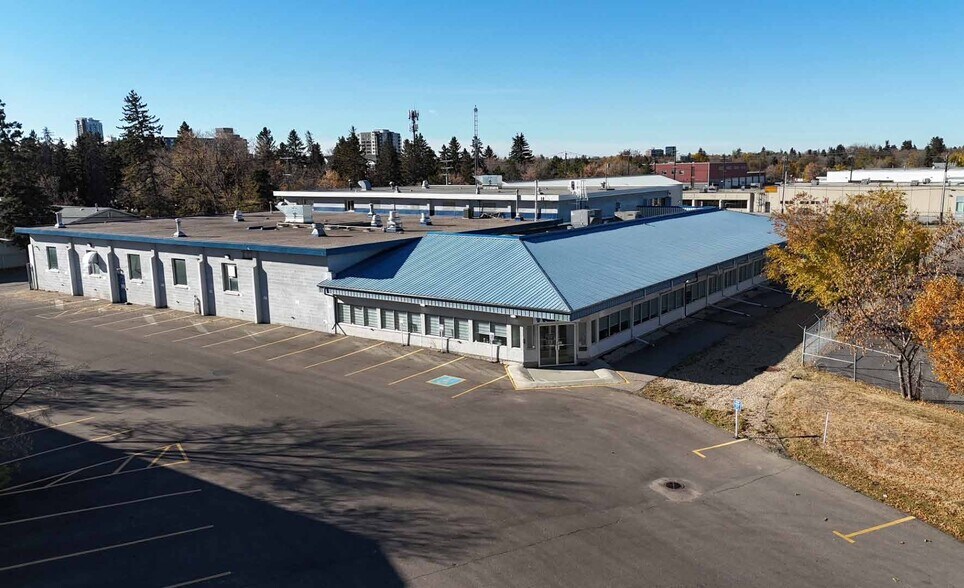 More Photos Of 11755 108th Ave NW, Edmonton Service For Sale