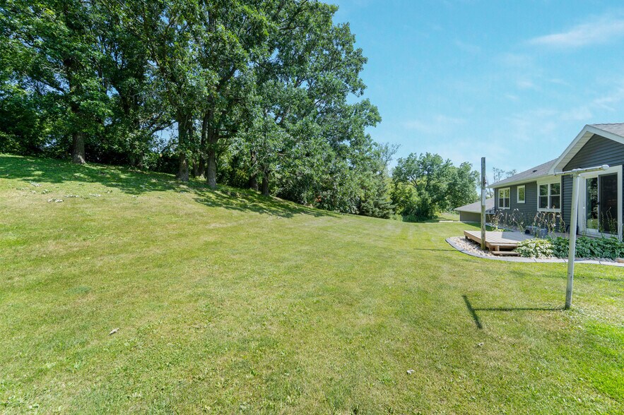 More Photos Of W12203 Highway 23, Ripon Auto Repair For Sale