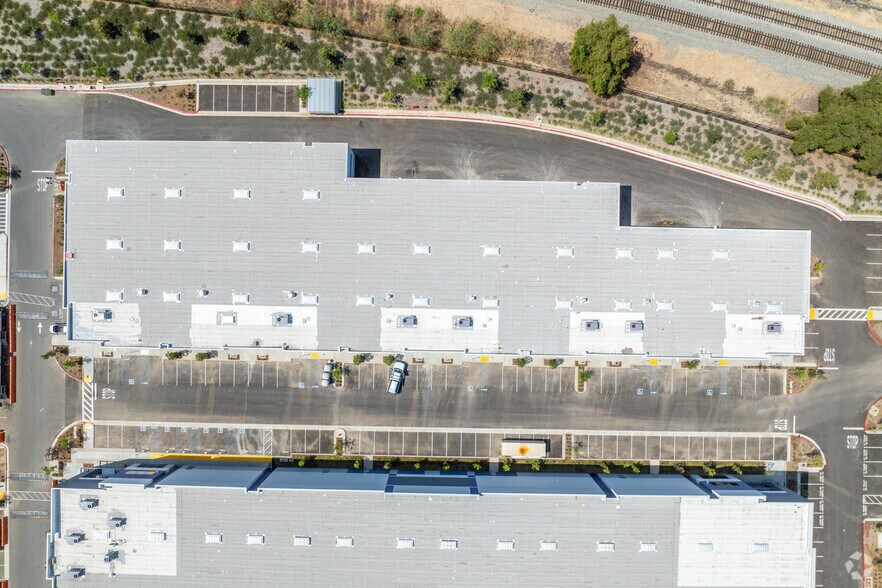 More Photos Of 2408 Hook Dr, Simi Valley Warehouse For Sale