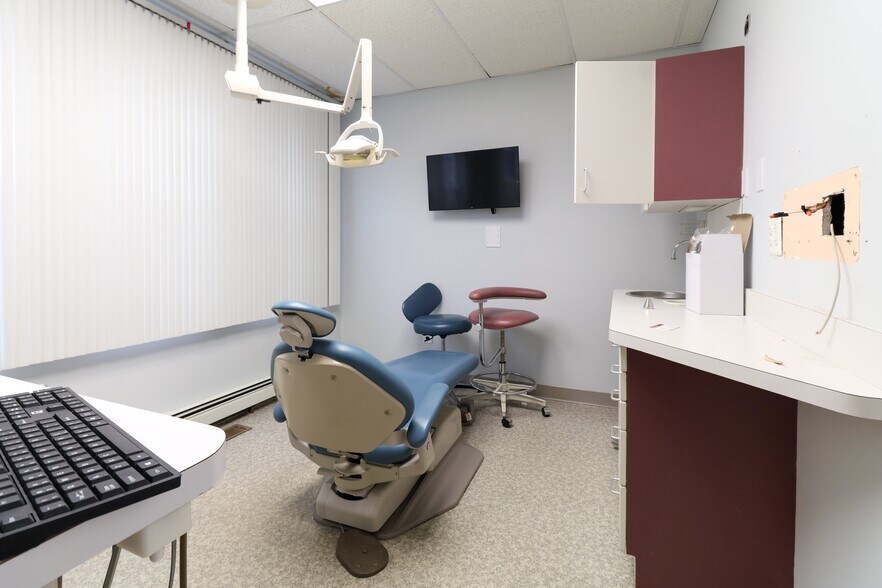 More Photos Of 535 Monmouth St, Gloucester City Medical For Lease