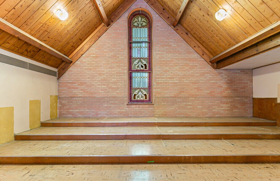 More Photos Of 3955-3995 N Irving St, Denver Religious Facility For Lease