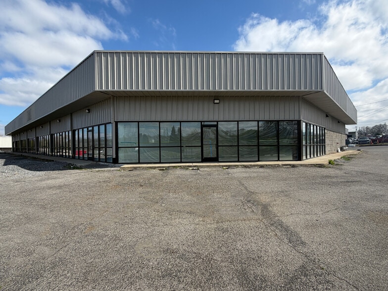 Primary Photo Of 1236 Northgate Business Pky, Madison Flex For Lease