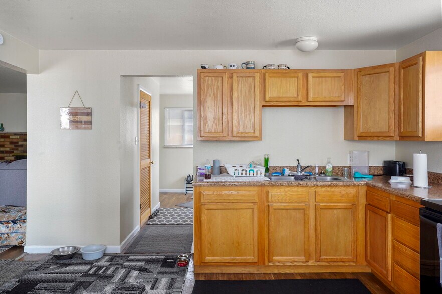 More Photos Of 3129 N El Paso St, Colorado Springs Apartments For Sale