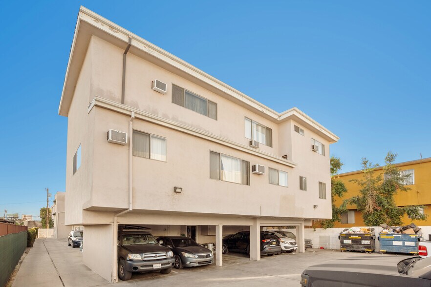 More Photos Of 11725 Gilmore St, North Hollywood Apartments For Sale