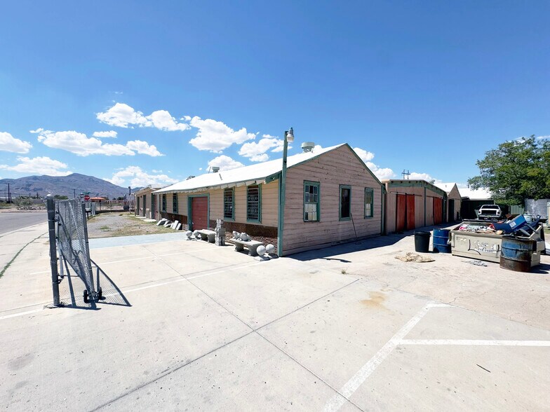 More Photos Of 10390 Dyer St, El Paso Service For Sale