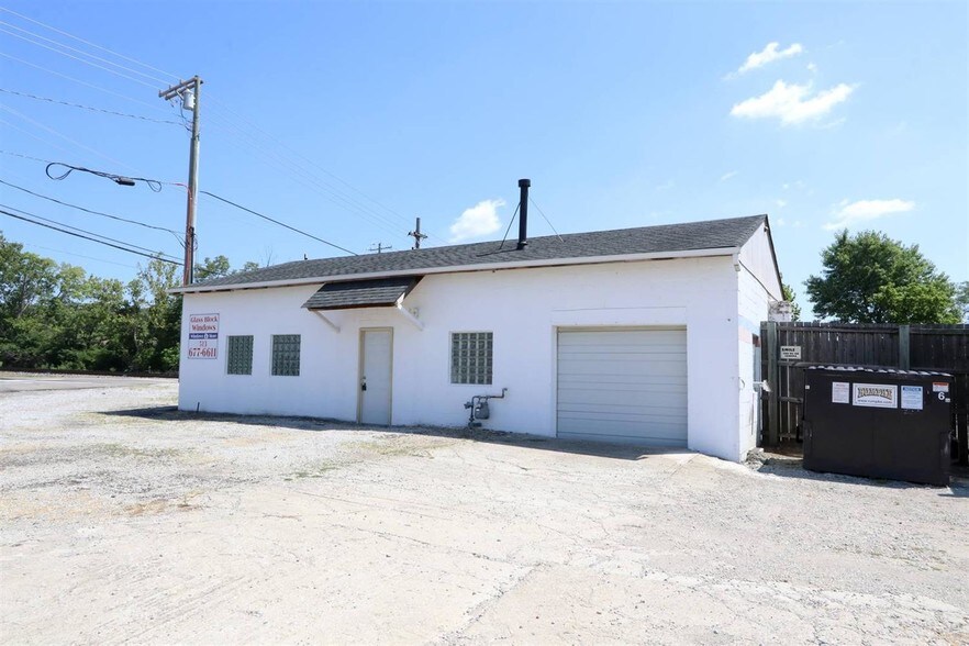 Primary Photo Of 11882 Reading Rd, Cincinnati Auto Repair For Sale