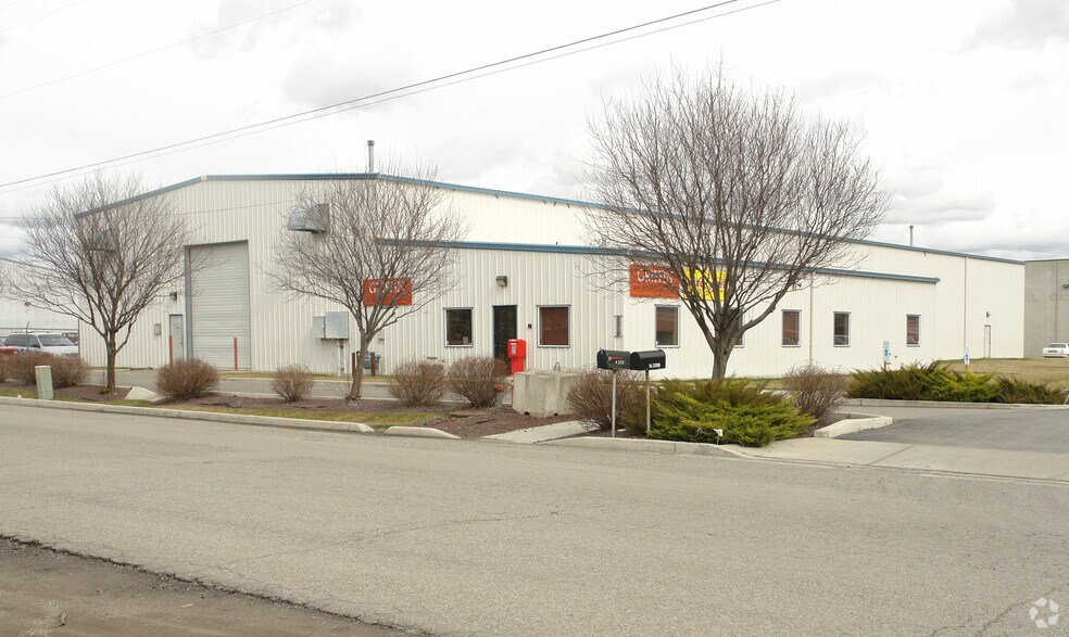 More Photos Of 2210 N Dollar Rd, Spokane Manufacturing For Sale