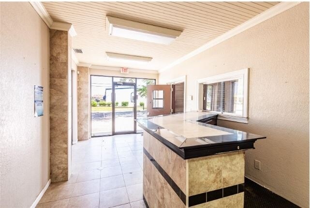 More Photos Of 12477 66th Street North, Largo Auto Repair For Lease