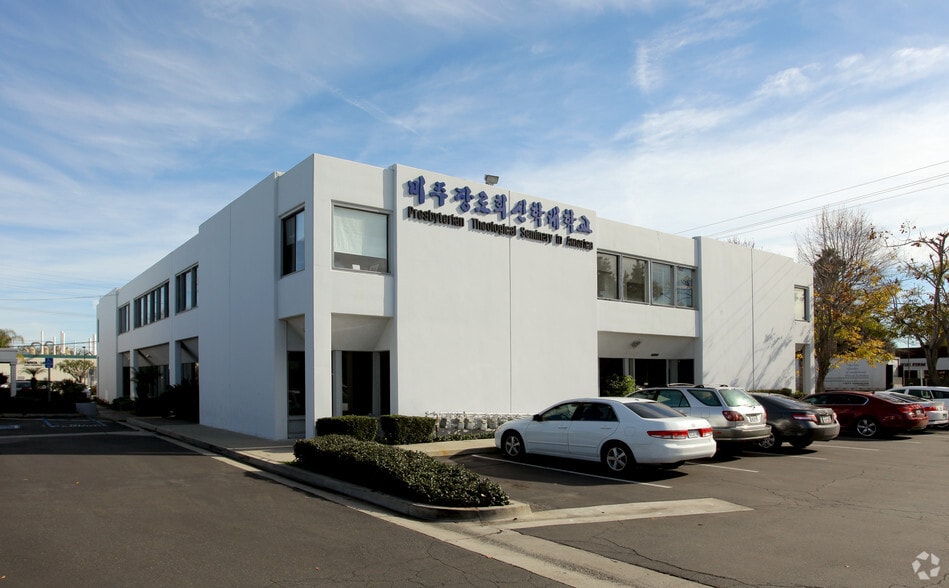More Photos Of 13353 Alondra Blvd, Santa Fe Springs Office For Lease