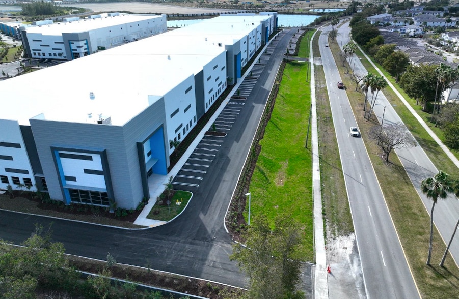 More Photos Of 1001 Park of Commerce Blvd, Homestead Unknown For Lease