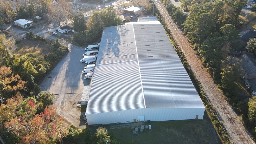 More Photos Of 2405 Wrightsville Ave, Wilmington Distribution For Lease