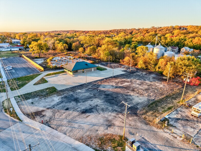 More Photos Of 237 Commercial St, Marseilles Fast Food For Sale