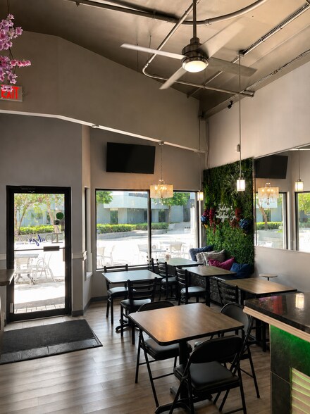 More Photos Of 315-317 W Forsyth St, Jacksonville Office For Lease