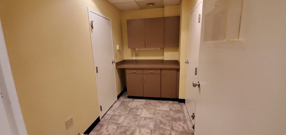More Photos Of 955 Main St, Winchester Medical For Lease