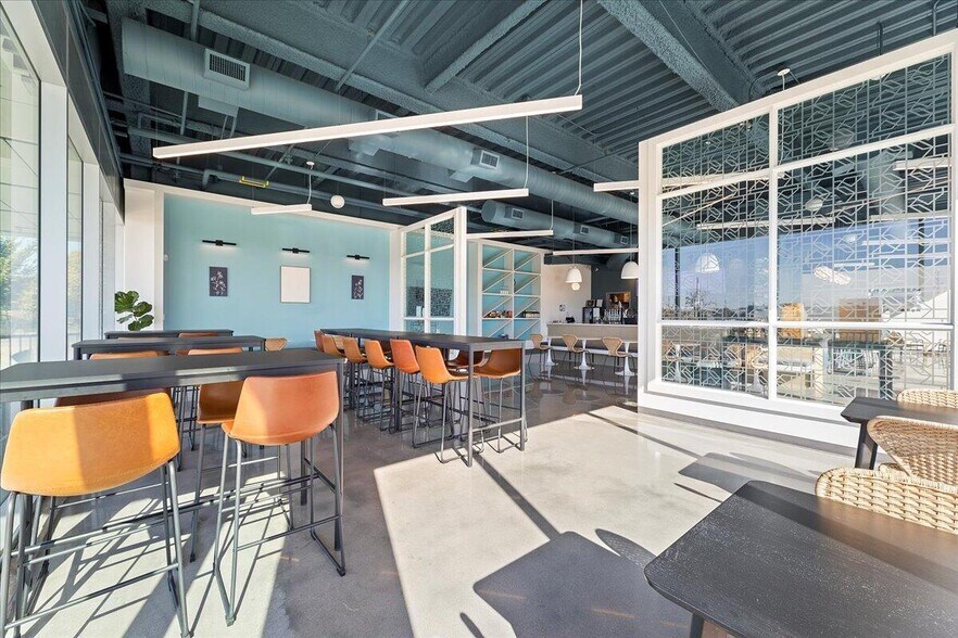 More Photos Of 4201 Rivers Edge Pky, Council Bluffs Office For Lease