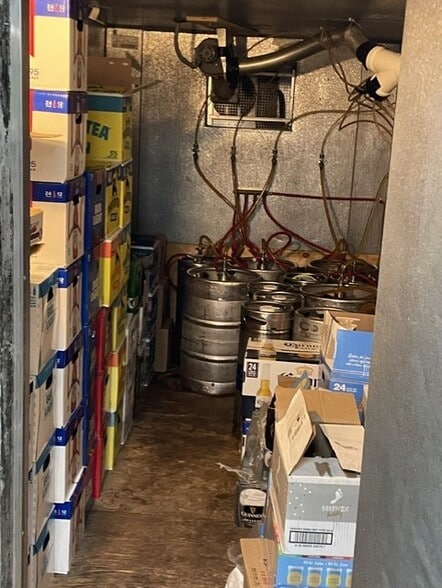 More Photos Of 300 Carew St, Chicopee Restaurant For Sale