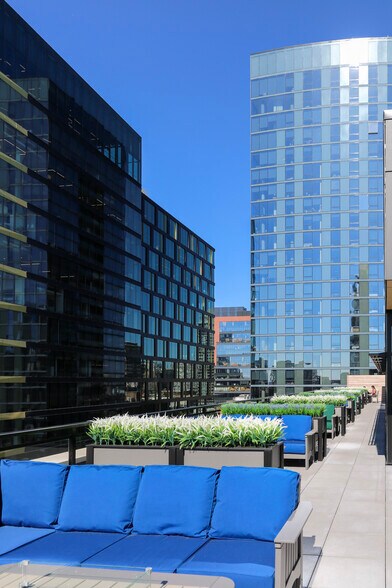 More Photos Of 732 W Randolph St, Chicago Unknown For Lease