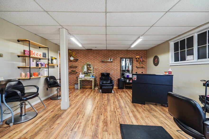 More Photos Of 104 N 3rd St, Kremmling Storefront Retail Residential For Sale