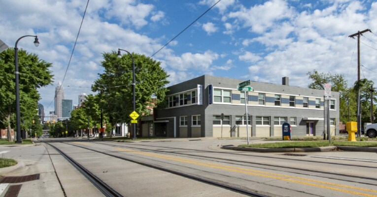 More Photos Of 1431 Elizabeth Ave, Charlotte Office For Lease