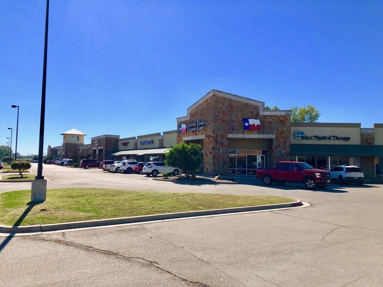 More Photos Of 1201 Hewitt Dr, Waco Unknown For Lease