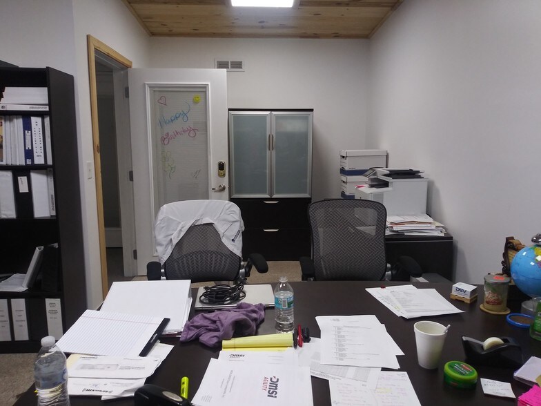 More Photos Of 5017 N Coolidge Dr, Tampa Industrial For Sale