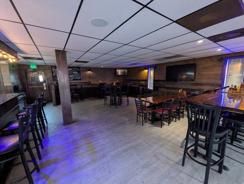 More Photos Of 11818 Philadelphia Rd, White Marsh Bar For Sale