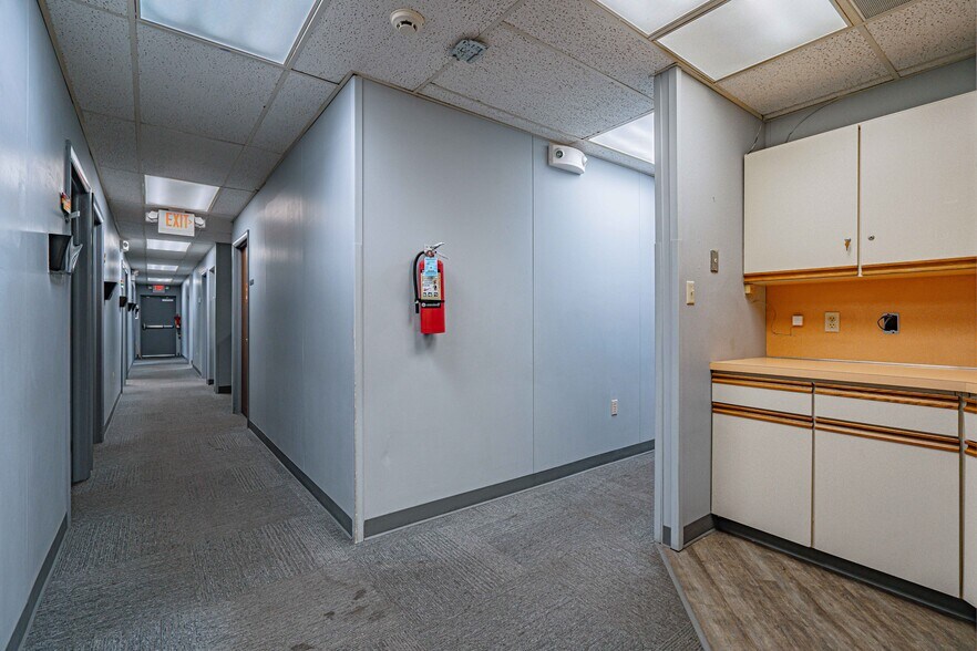 More Photos Of 2428 Walbert Ave, Allentown Flex For Lease