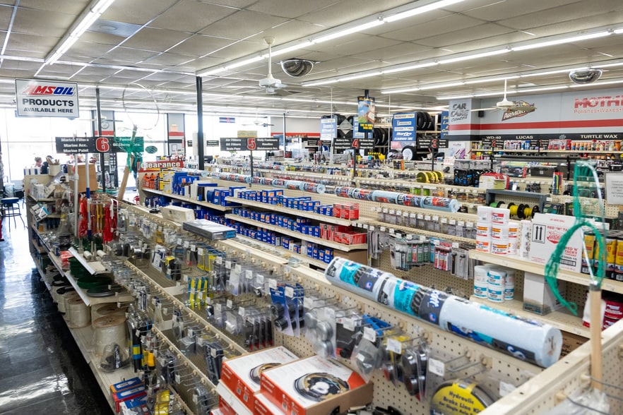 More Photos Of 1406 Main St, Stevensville Auto Dealership For Sale