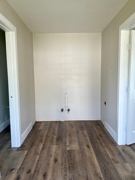 More Photos Of 7609 Shotwell St, Houston Apartments For Sale