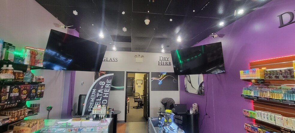 More Photos Of 4672 Broadway, Allentown Freestanding For Lease