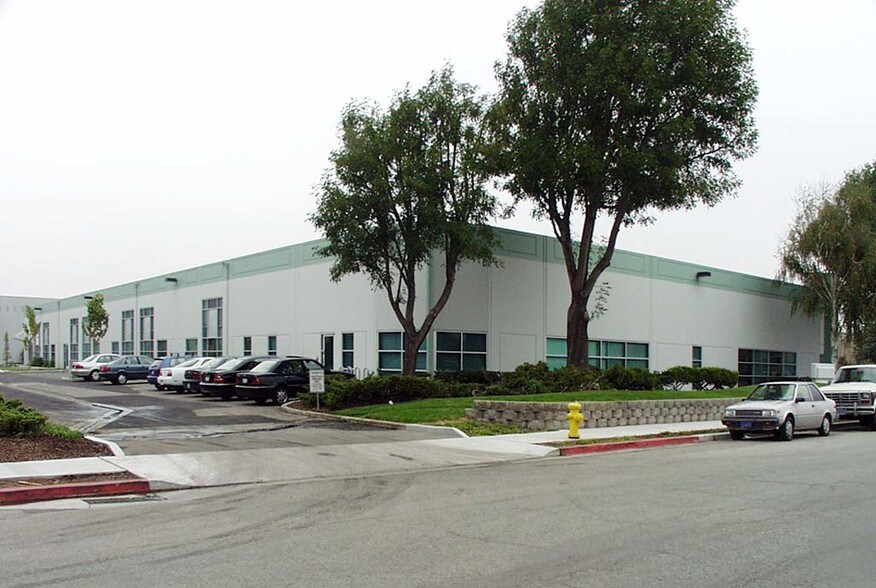 More Photos Of 3559-3601 Haven Ave, Menlo Park Warehouse For Lease