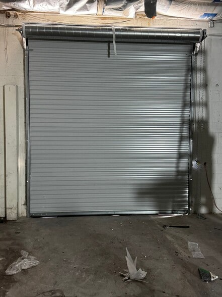 More Photos Of 6943 Eton Ave, Canoga Park Manufacturing For Lease