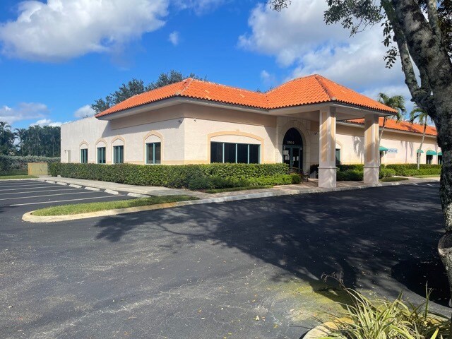More Photos Of 3795 Boynton Beach Blvd, Boynton Beach Medical For Lease