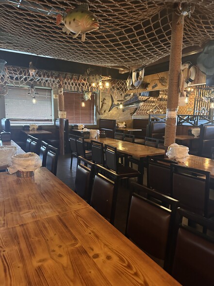 More Photos Of 4050 NW Federal Hwy, Jensen Beach Restaurant For Sale