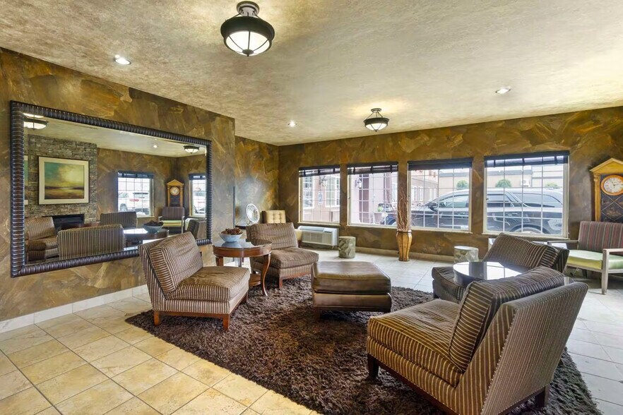 More Photos Of 1614 N 1st St, Yakima Hotel For Sale