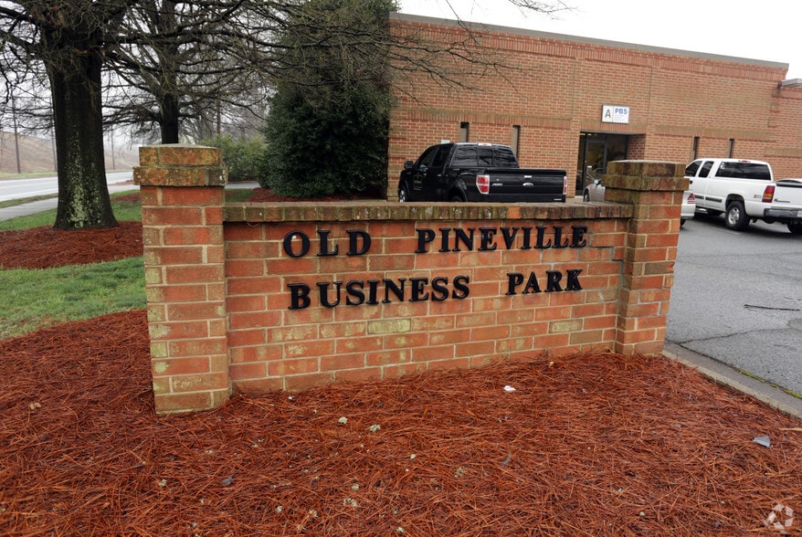 More Photos Of 6012 Old Pineville Rd, Charlotte Light Distribution For Lease