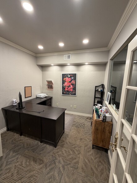 More Photos Of 4645 Tinker Diagonal St, Oklahoma City Loft Creative Space For Sale