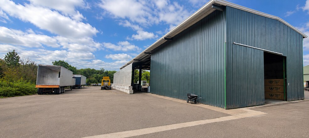 More Photos Of 4515 NE Elliott Cir, Corvallis Lumberyard For Lease