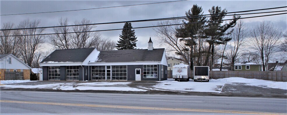 More Photos Of 4632 Lake Shore Rd, Hamburg Auto Repair For Sale