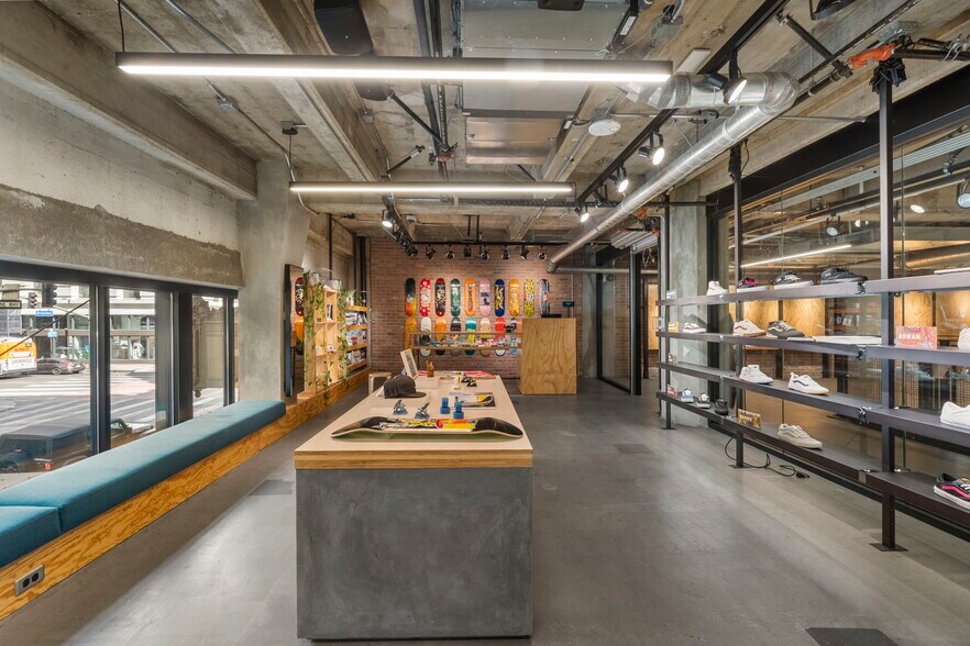 More Photos Of 808 S Broadway, Los Angeles Office For Lease