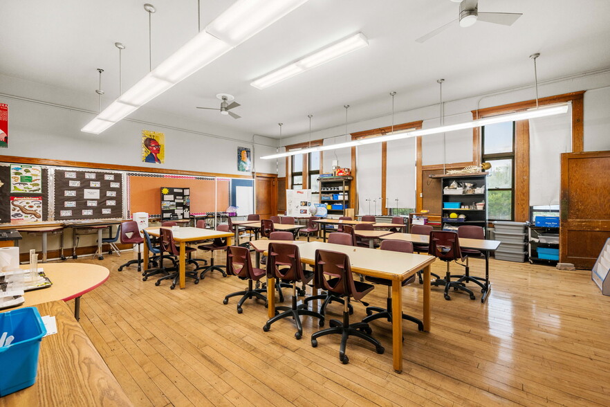 More Photos Of 21 Notre Dame Ave, Cambridge Unknown For Lease