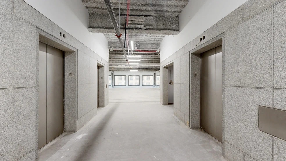 More Photos Of 120 Park Ave, New York Office For Lease