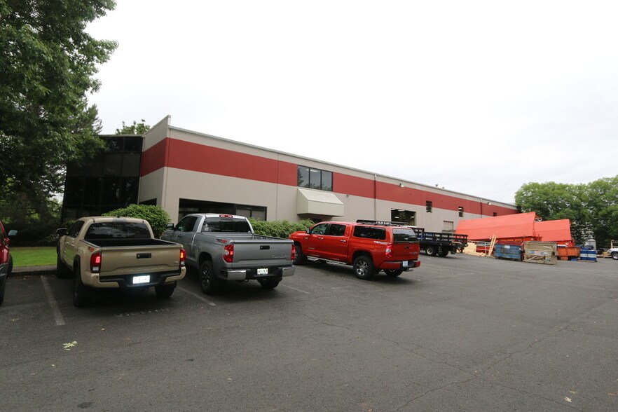 More Photos Of 19355 SW Teton Ave, Tualatin Manufacturing For Sale