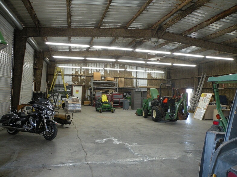 More Photos Of 45223 23rd St W, Lancaster Auto Dealership For Sale